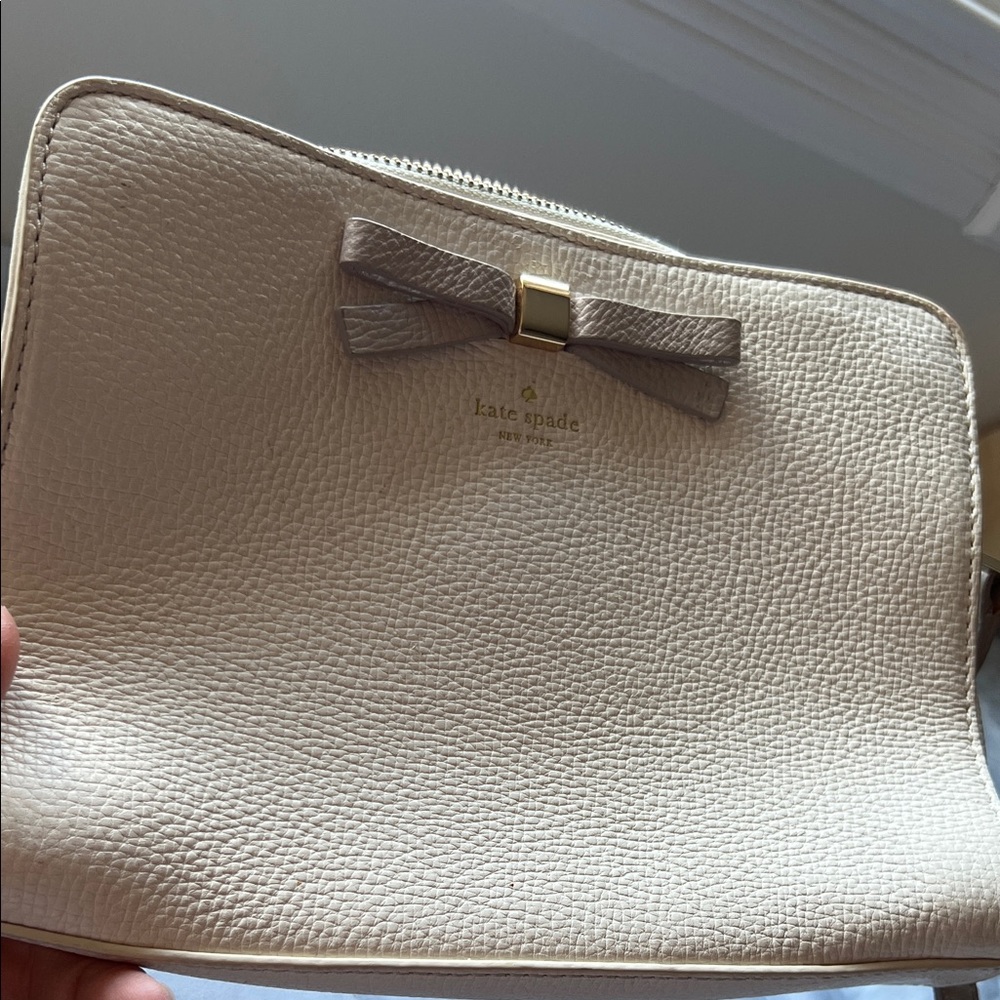 Kate Spade Cream Crossbody Bag - Picture 9 of 9